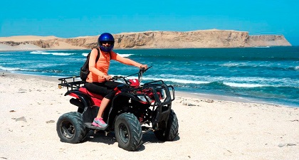 Cuatrimotos en Paracas